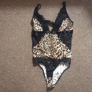 Xl leopard bodysuit